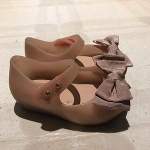 Mini Melissa size 5